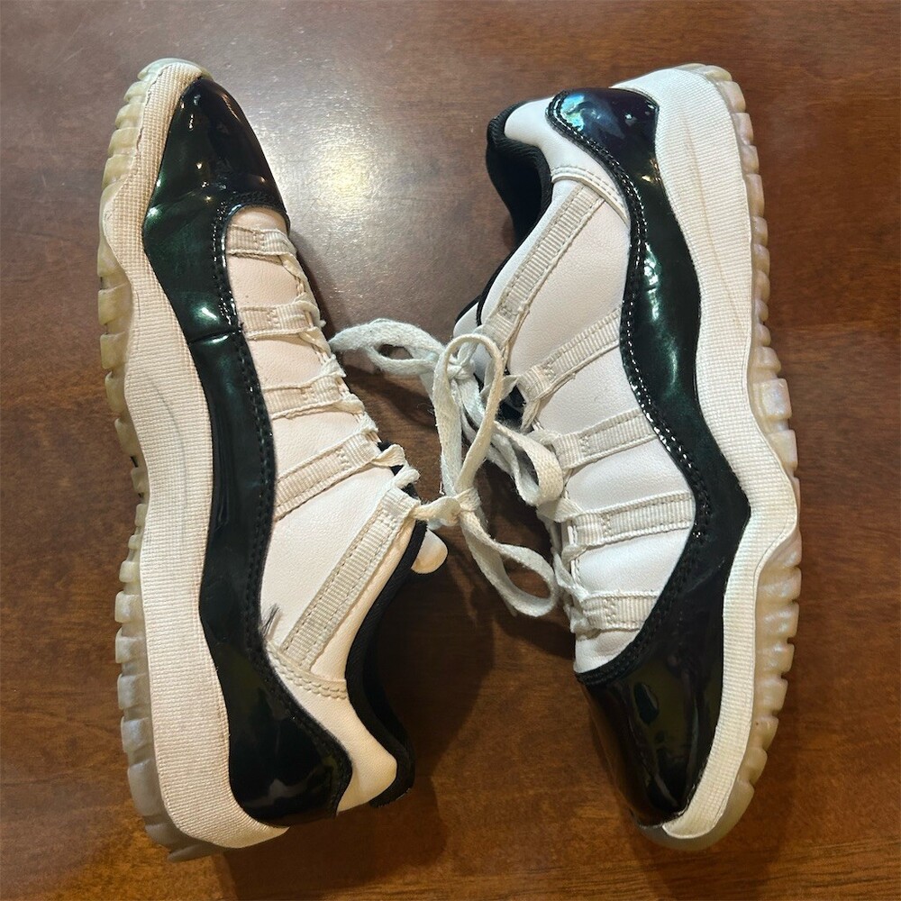 Air Jordan 11 Retro Low Emerald Iridescent Youth Sneakers White/Black 3Y